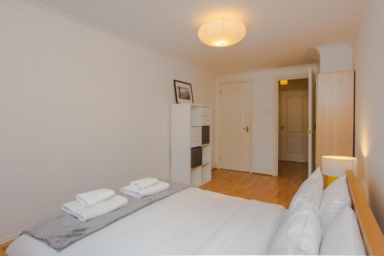 Contemporary 1Bedroom Flat In Camberwell Oval London Exterior photo